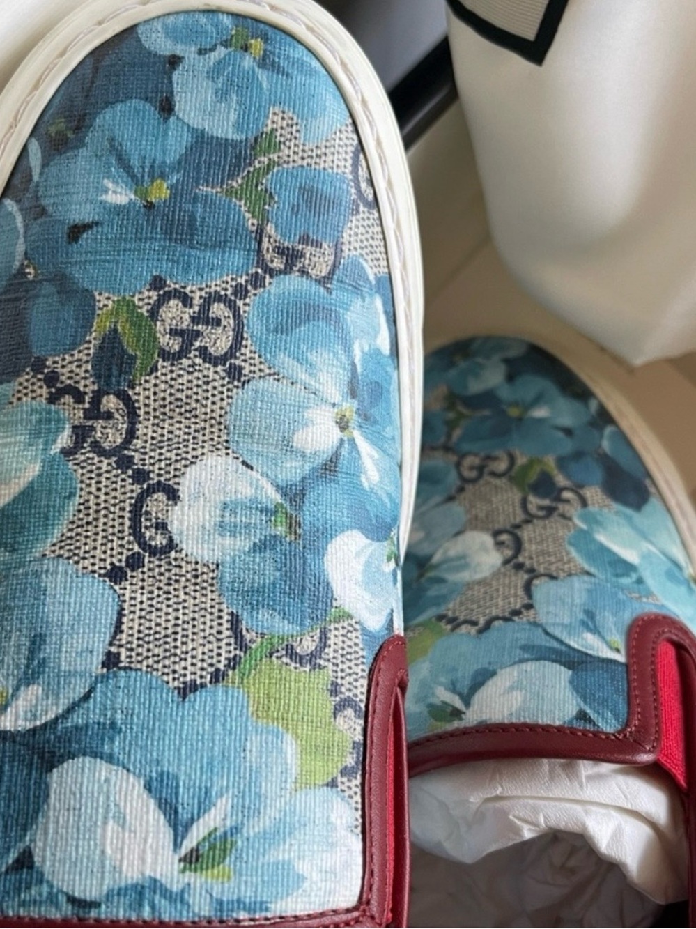Gucci Blue Floral GG Canvas Slip-On Sneakers with Red Trim - Picture 2 of 9